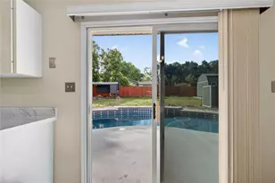 25302 Gleneagles St, Sorrento, FL 32776 - Photo 27