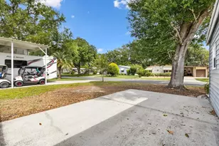 1228 Palmetto Dr, The Villages, FL 32159 - Photo 29