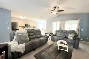 32676 Oak Park Dr, Leesburg, FL 34748 - Photo 7