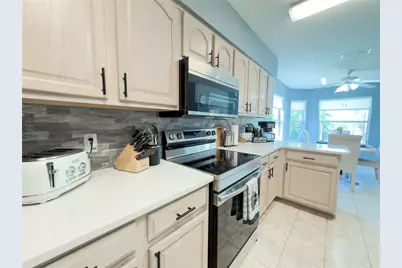 32676 Oak Park Drive, Leesburg, FL 34748 - Photo 13