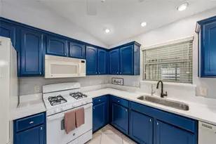 8329 SE 177th Bartram Loop, The Villages, FL 32162 - Photo 23