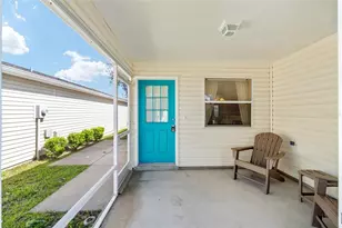 8221 SE 169th Palownia Loop, The Villages, FL 32162 - Photo 5