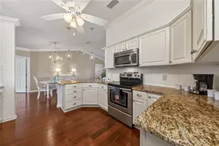 854 Fenwick Loop, The Villages, FL 32163 - Photo 11