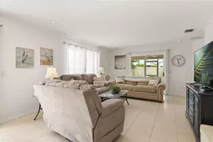 1544 Lime Grove Ln, The Villages, FL 32162 - Photo 9