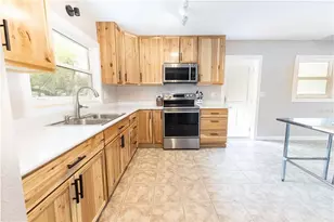 5175 Azalea Cir, Dade City, FL 33523 - Photo 3