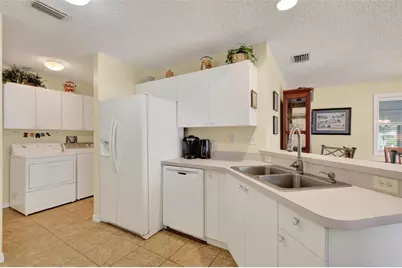 17395 SE 82nd Pecan Terrace, The Villages, FL 32162 - Photo 15