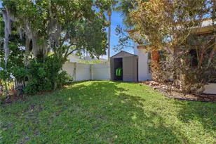 9235 W Harbor Isle Ct, Crystal River, FL 34429 - Photo 43
