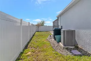 1115 Calico Pointe Cir, Groveland, FL 34736 - Photo 37