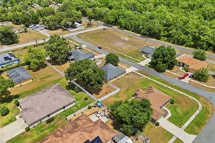 306 Stone Point Ln, Lady Lake, FL 32159 - Photo 5
