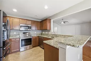306 Stone Point Ln, Lady Lake, FL 32159 - Photo 15