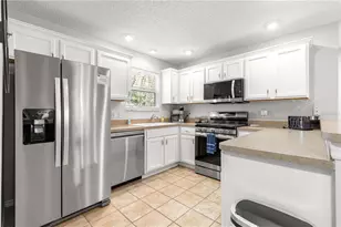 2180 Jasper Way, The Villages, FL 32162 - Photo 9