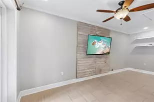 321 E 11th Ave, Mount Dora, FL 32757 - Photo 9