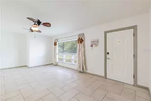 210 Donna St, Tavares, FL 32778 - Photo 7