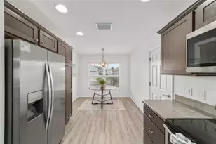 3283 Peterson Pl, The Villages, FL 32163 - Photo 13