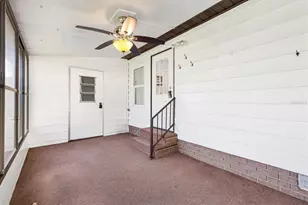 732 Royal Palm Ave, Lady Lake, FL 32159 - Photo 3