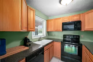 17203 Sandalwood Dr, Wildwood, FL 34785 - Photo 29