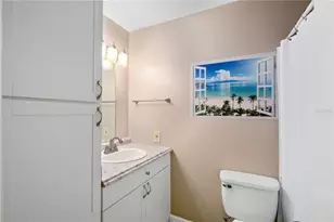 17203 Sandalwood Dr, Wildwood, FL 34785 - Photo 39
