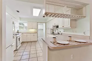 911 Beverly Harbors Dr, Leesburg, FL 34748 - Photo 19