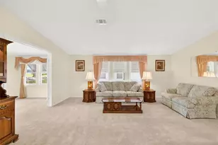 706 Tangerine Dr, Lady Lake, FL 32159 - Photo 3