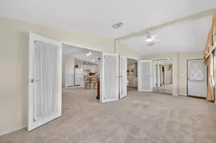 706 Tangerine Dr, Lady Lake, FL 32159 - Photo 11