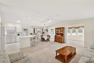 706 Tangerine Dr, Lady Lake, FL 32159 - Photo 5