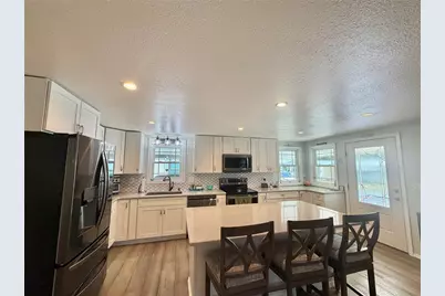 121 Tamarisk Way, Leesburg, FL 34748 - Photo 9
