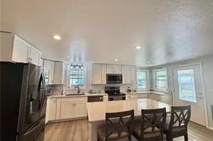 121 Tamarisk Way, Leesburg, FL 34748 - Photo 9