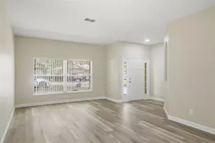 1212 Longville Cir, Tavares, FL 32778 - Photo 5