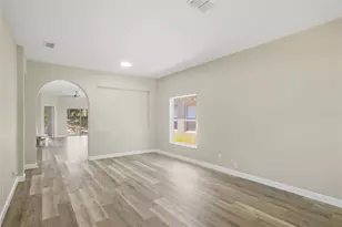 1212 Longville Cir, Tavares, FL 32778 - Photo 9