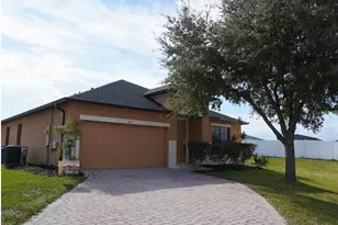 401 Savannah Preserve Loop, Davenport, FL 33837 - Photo 1