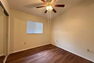 542 E Caroline St, Tavares, FL 32778 - Photo 5