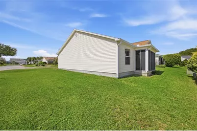 17705 SE 93rd Hawthorne Avenue, The Villages, FL 32162 - Photo 35