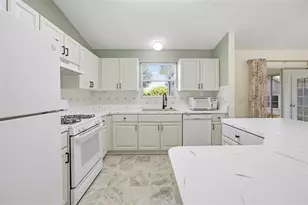 17705 SE 93rd Hawthorne Ave, The Villages, FL 32162 - Photo 13