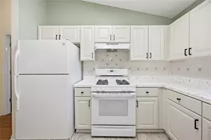 17705 SE 93rd Hawthorne Ave, The Villages, FL 32162 - Photo 15