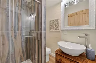 422 W 11th Ave, Mount Dora, FL 32757 - Photo 33