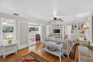 422 W 11th Ave, Mount Dora, FL 32757 - Photo 11