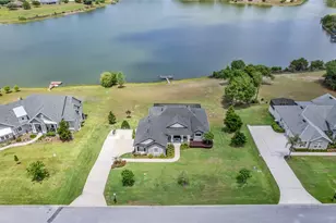 36751 Barrington Dr, Eustis, FL 32736 - Photo 5