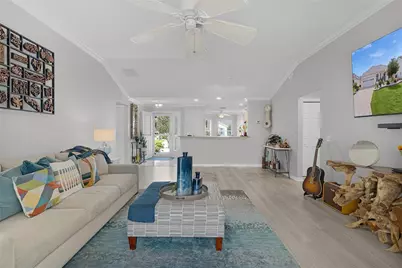 16689 SE 78th Live Oak Avenue, The Villages, FL 32162 - Photo 9