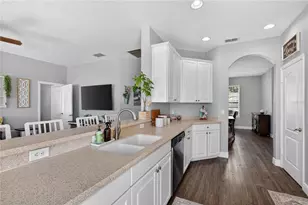23626 Valderama Ln, Sorrento, FL 32776 - Photo 13
