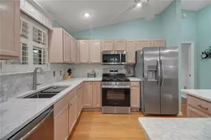 3249 Mansfield St, The Villages, FL 32162 - Photo 9