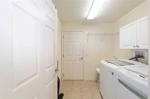 1089 Berg Ct, The Villages, FL 32162 - Photo 31