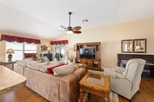 1089 Berg Ct, The Villages, FL 32162 - Photo 17