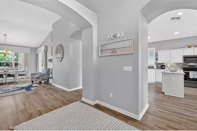 8011 Pine Hollow Drive, Mount Dora, FL 32757 - Photo 9