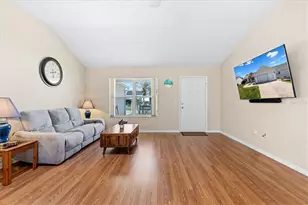 1910 Augustine Dr, The Villages, FL 32159 - Photo 7
