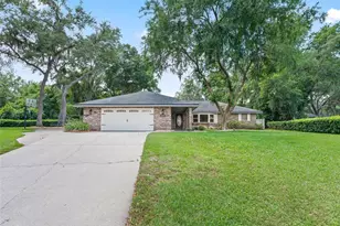 33005 Joel Ct, Leesburg, FL 34788 - Photo 1