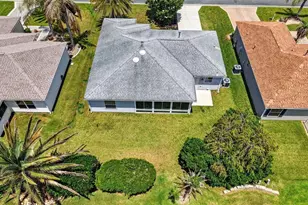 1060 Golden Grove Dr, The Villages, FL 32162 - Photo 35