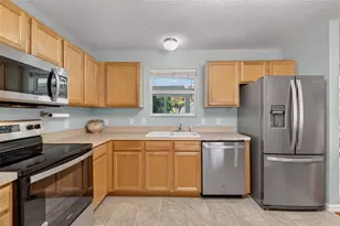 1060 Golden Grove Dr, The Villages, FL 32162 - Photo 5