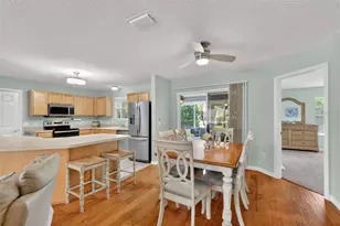 1060 Golden Grove Dr, The Villages, FL 32162 - Photo 11