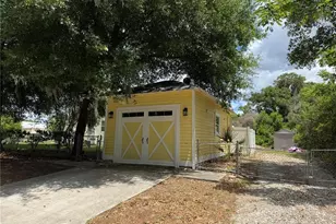 708 E Lemon Ave, Eustis, FL 32726 - Photo 49