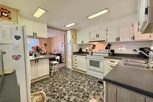 100 Marigold St, Leesburg, FL 34748 - Photo 5